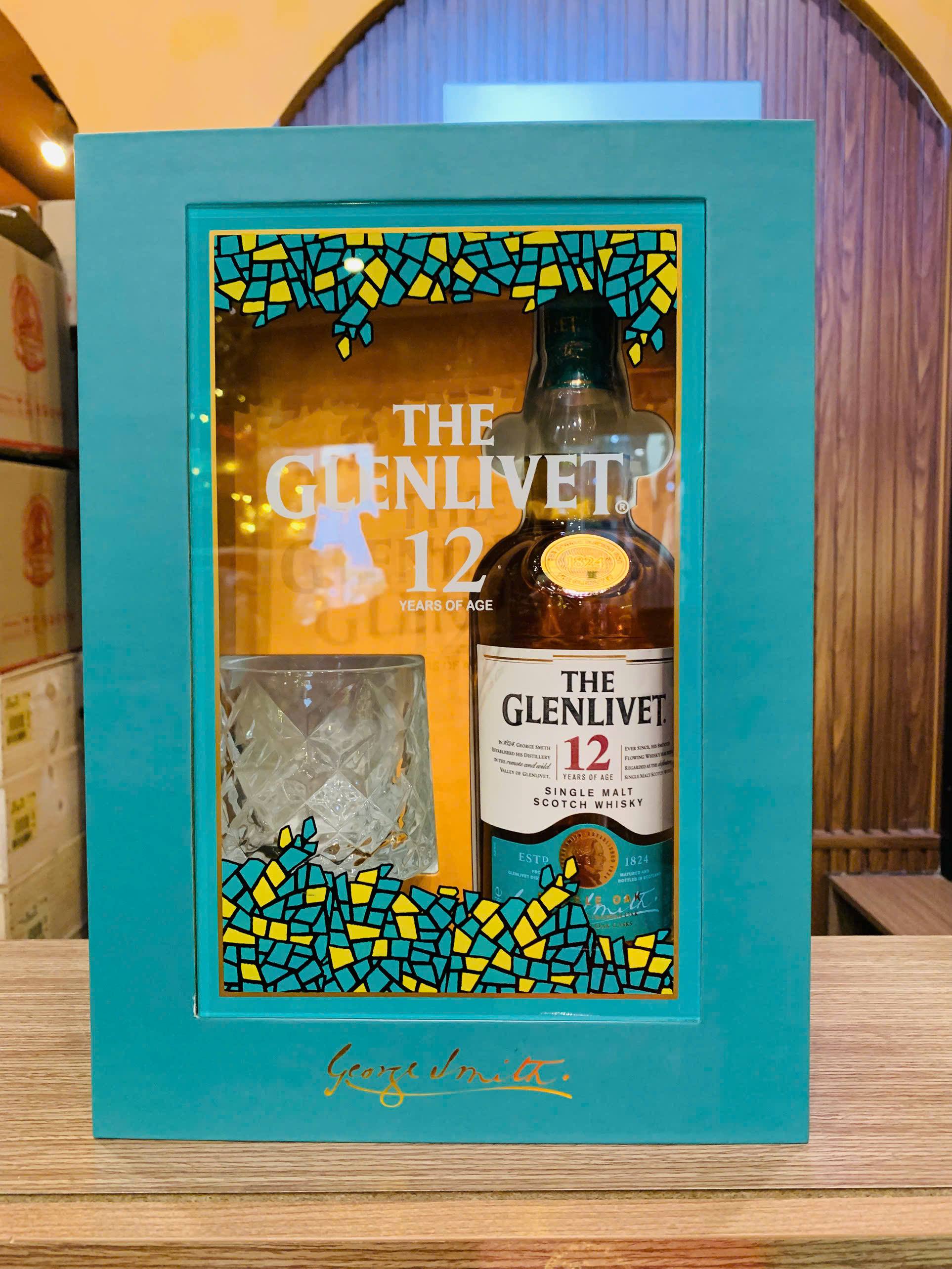 The Glenlivet 12 Years Single Malt Scotch Whisky (Hộp quà)